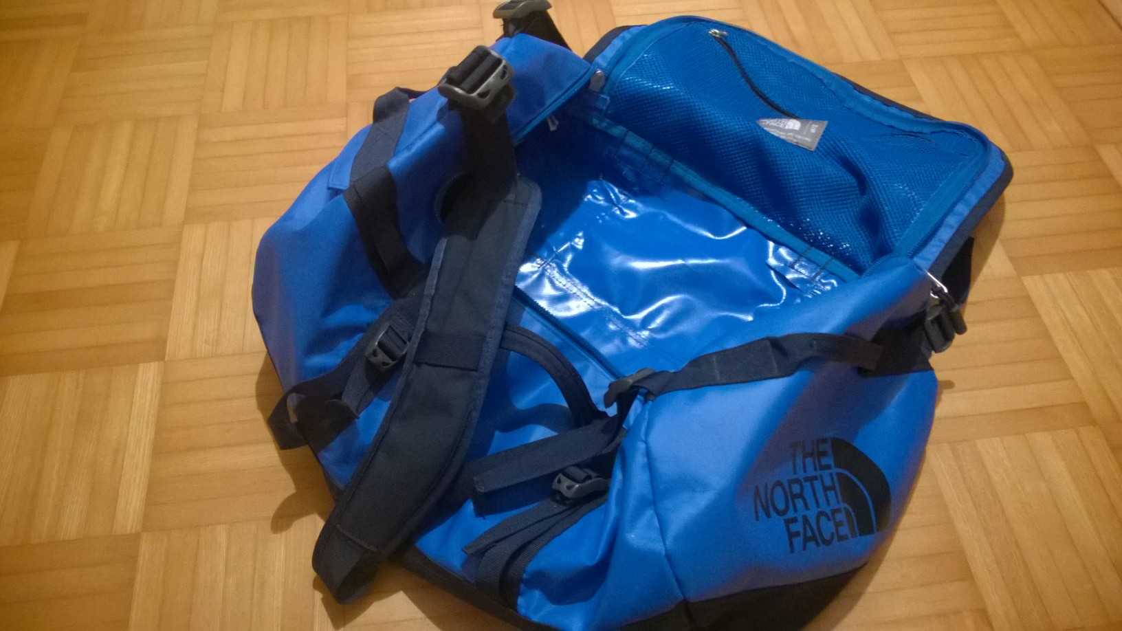 north face duffel hand luggage